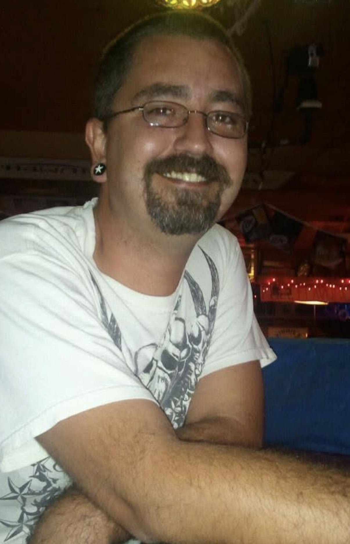 Greg, Vinnie’s Sunday night karaoke DJ